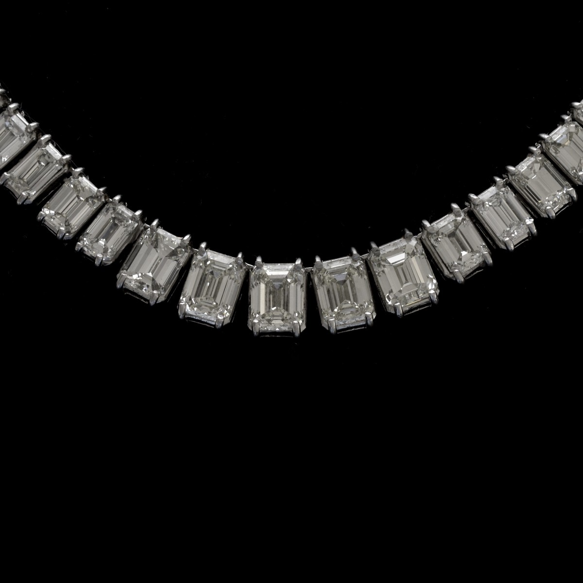 Important Diamond and Platinum Necklace