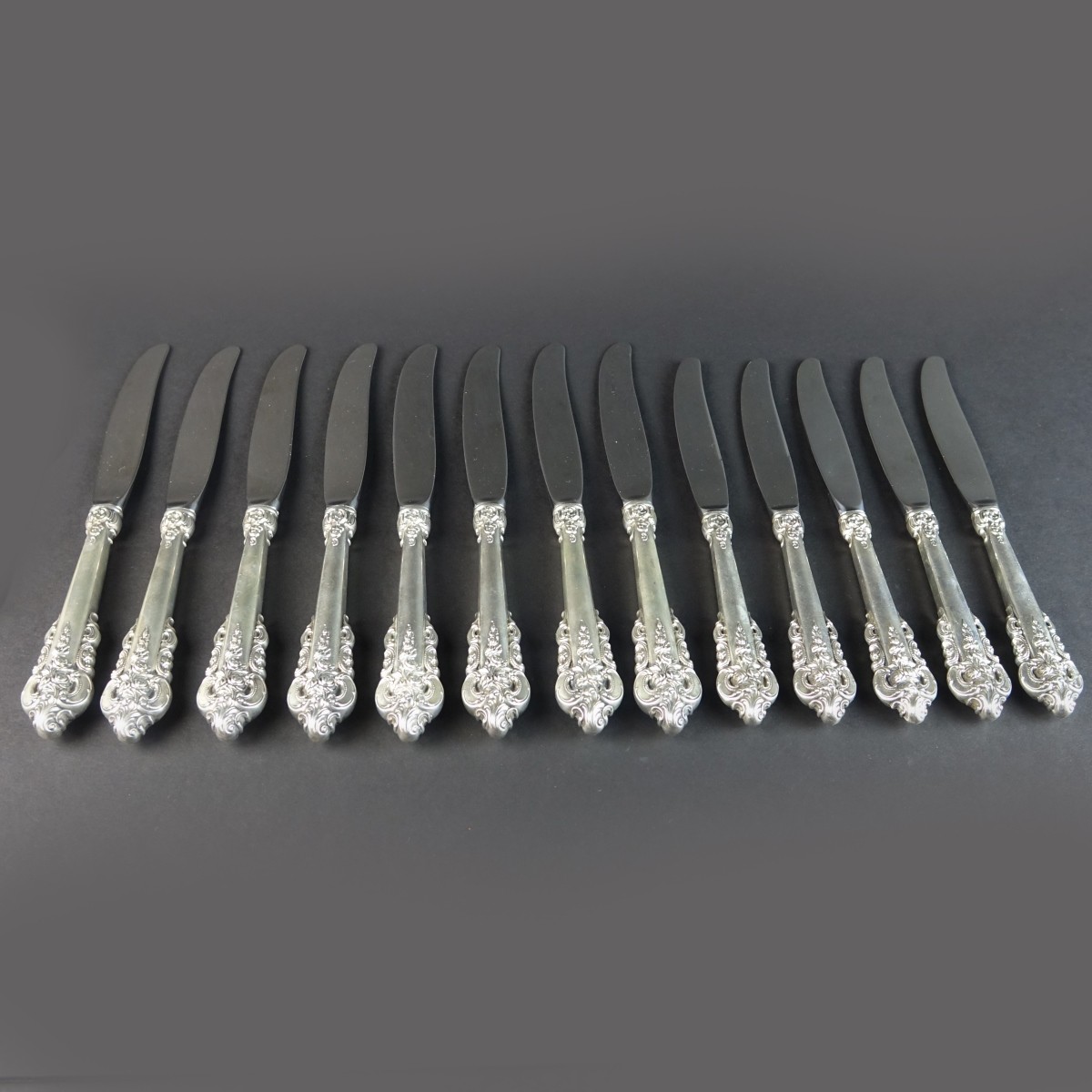 (13) Wallace "Grand Baroque" Modern Hollow Knives