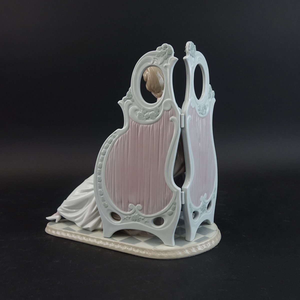 Lladro "Promises of Love" Porcelain Figurine