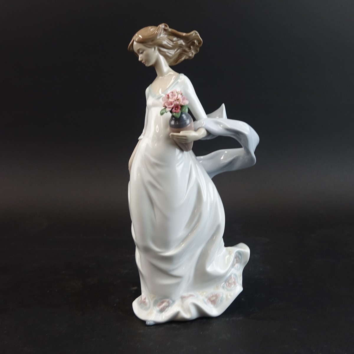 Lladro "Reverie Moment" Porcelain Figurine