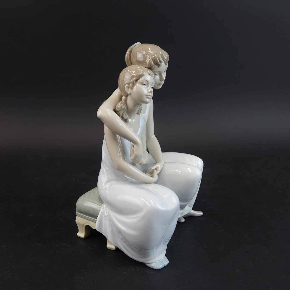 Lladro "My Sister My Friend" Porcelain Figurine