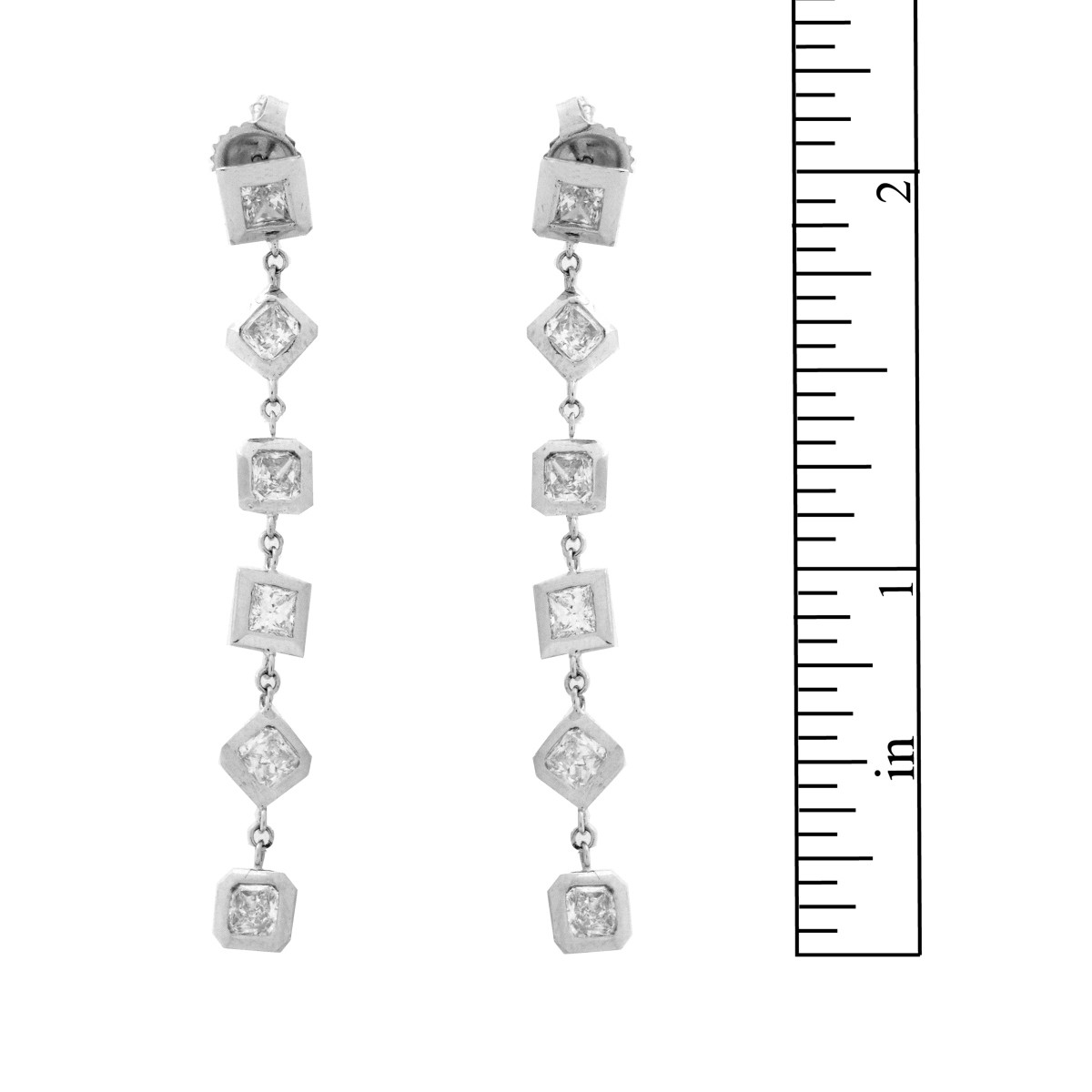 4.42 Carat Diamond and 18K Earrings