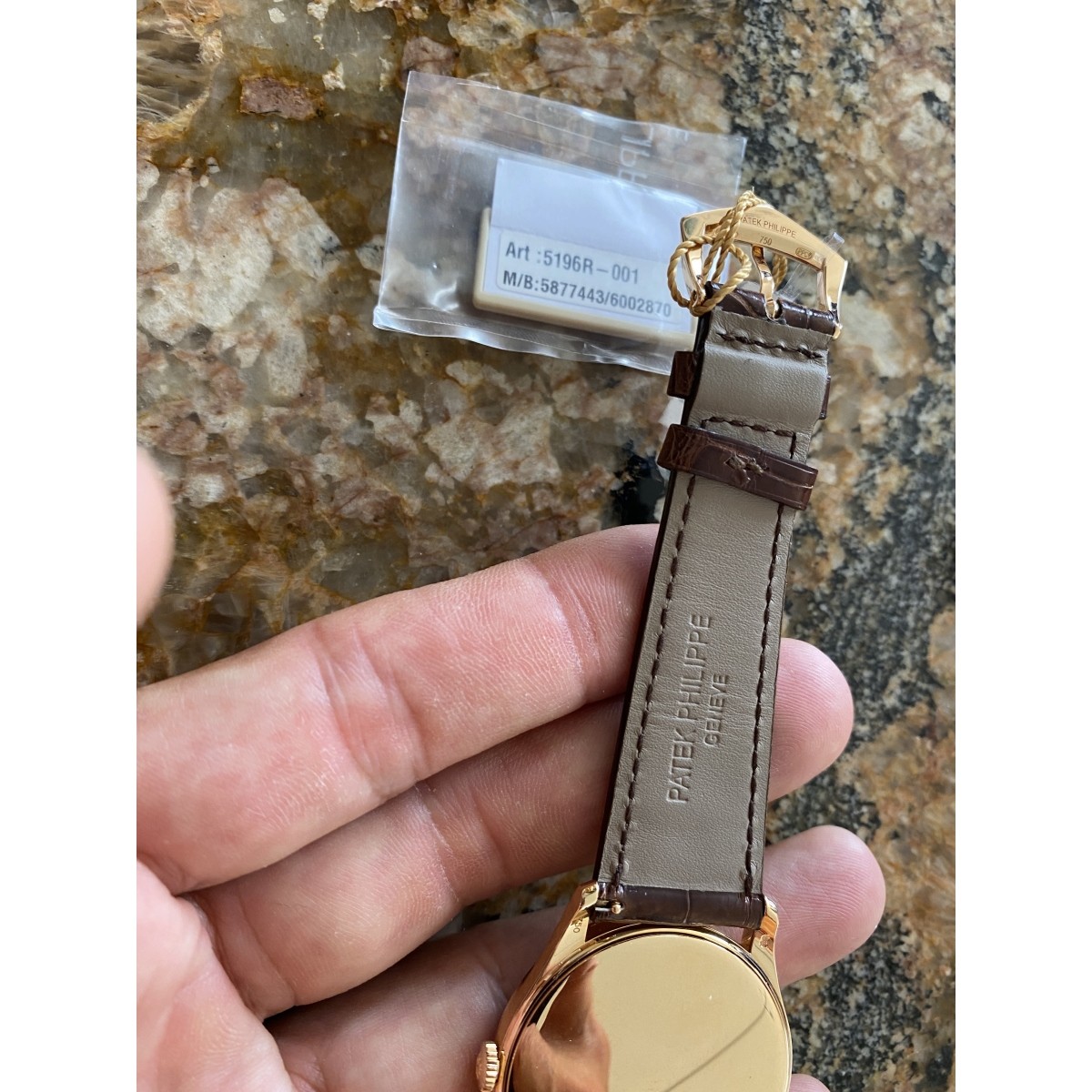 Patek Philippe Calatrava 5196R-001