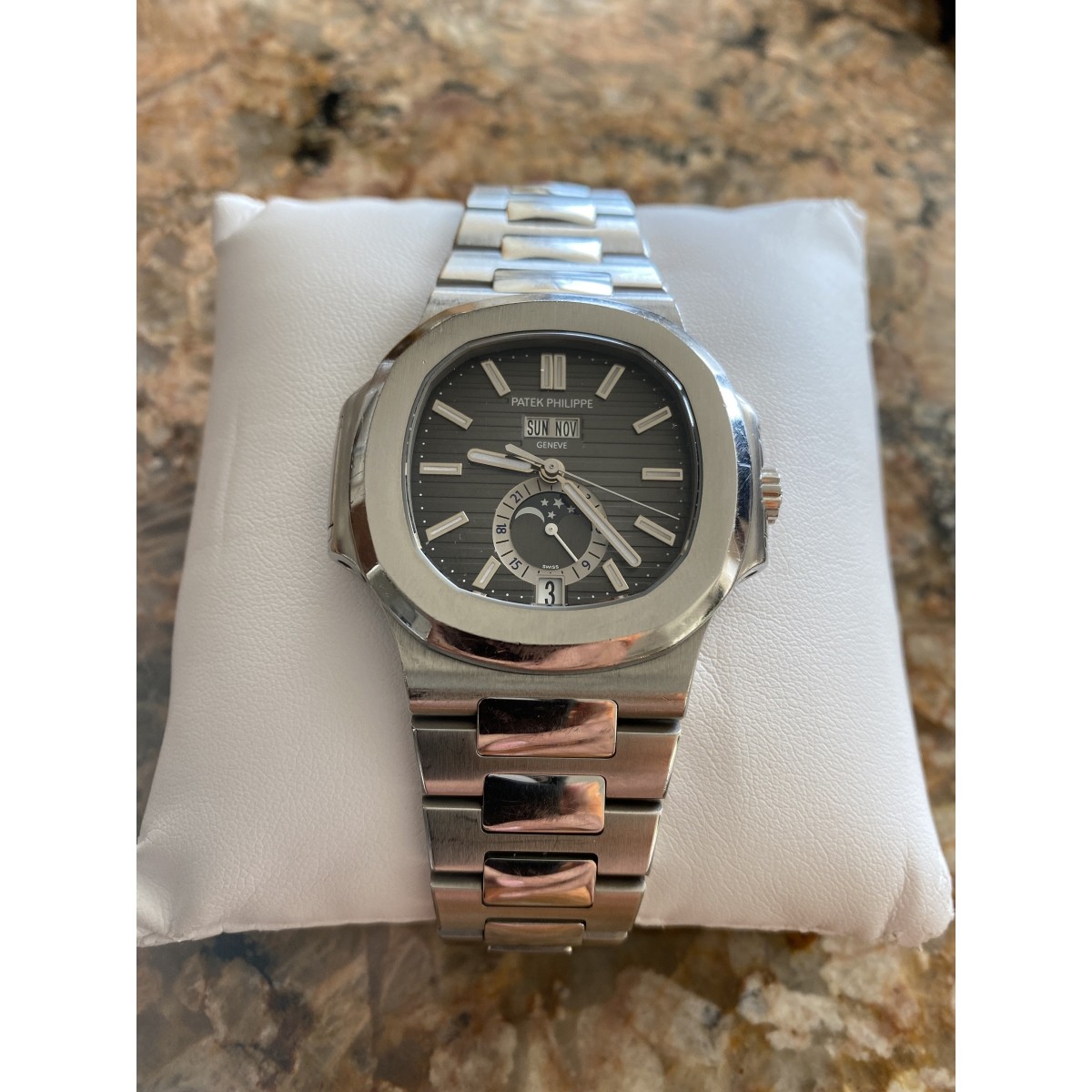 Patek Philippe Nautilus 5726/1A-01