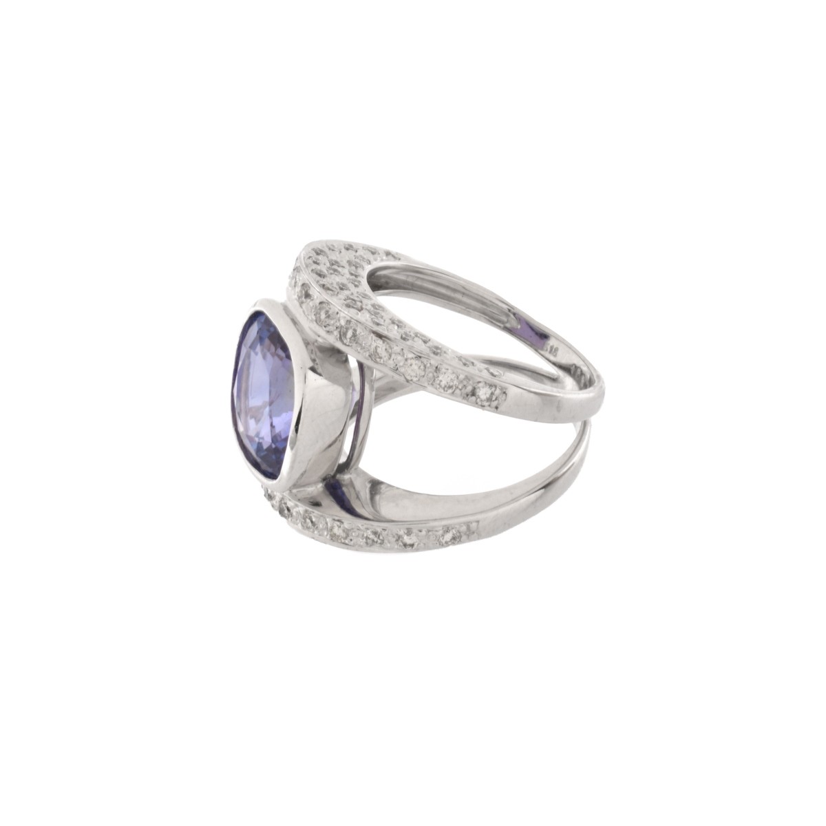 Tanzanite, Diamond and 18K Ring