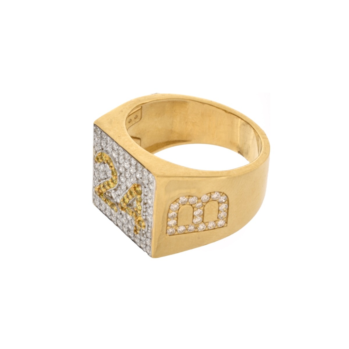 "Kobi Bryant 24" Diamond and 18K Ring