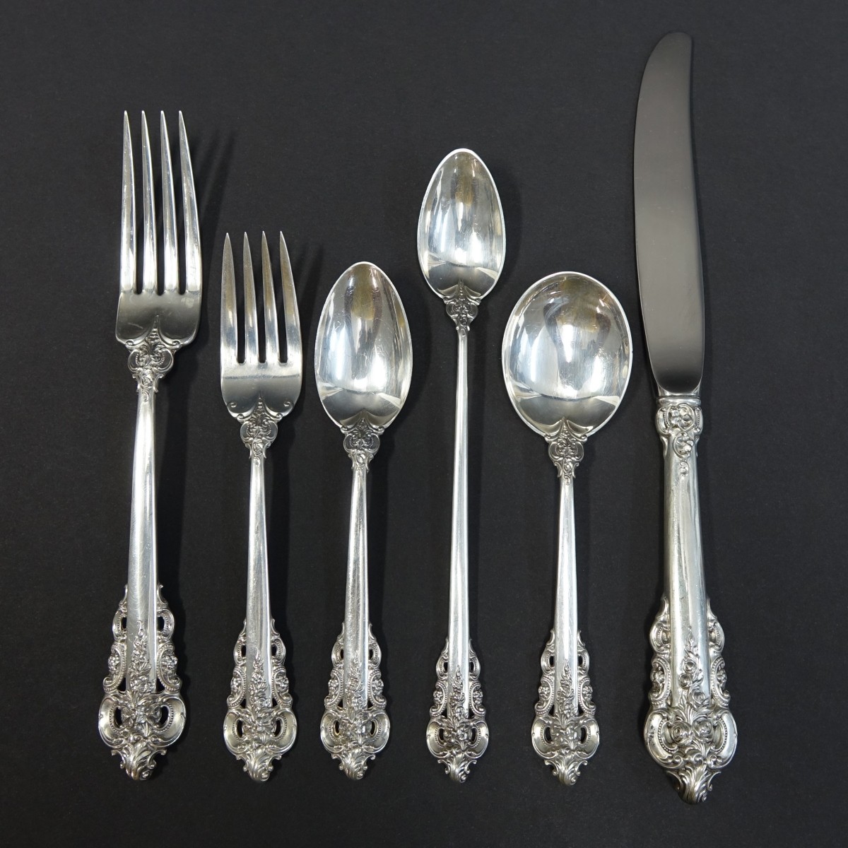 (103) Pc. Wallace "Grand Baroque" Flatware