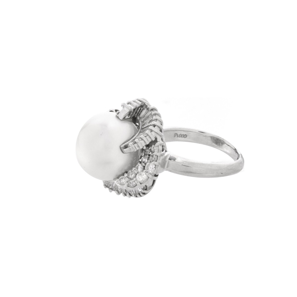 Diamond, Pearl and Platinum Ring