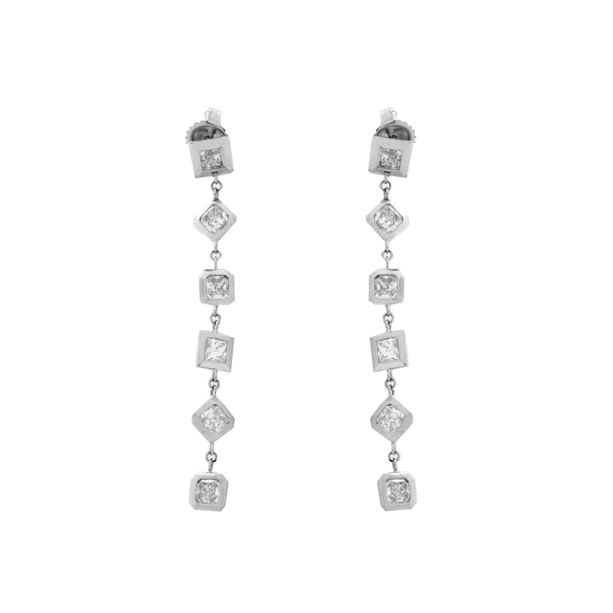 4.42 Carat Diamond and 18K Earrings