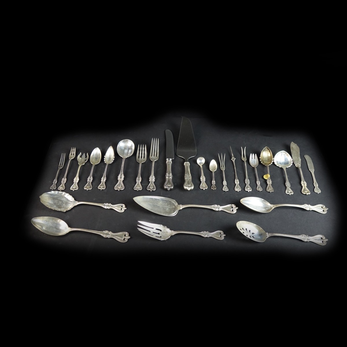 (134) Pc. Towle "Old Colonial" Sterling Flatware