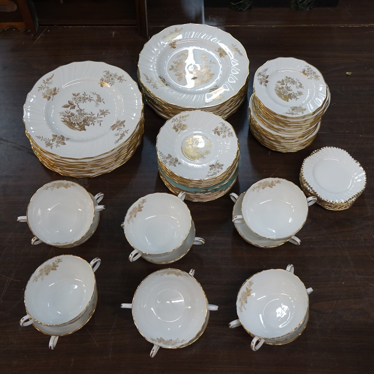 (73) Piece Spode and Gladstone Dinnerware