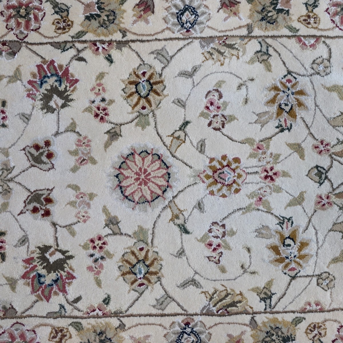 Modern Floral Runner