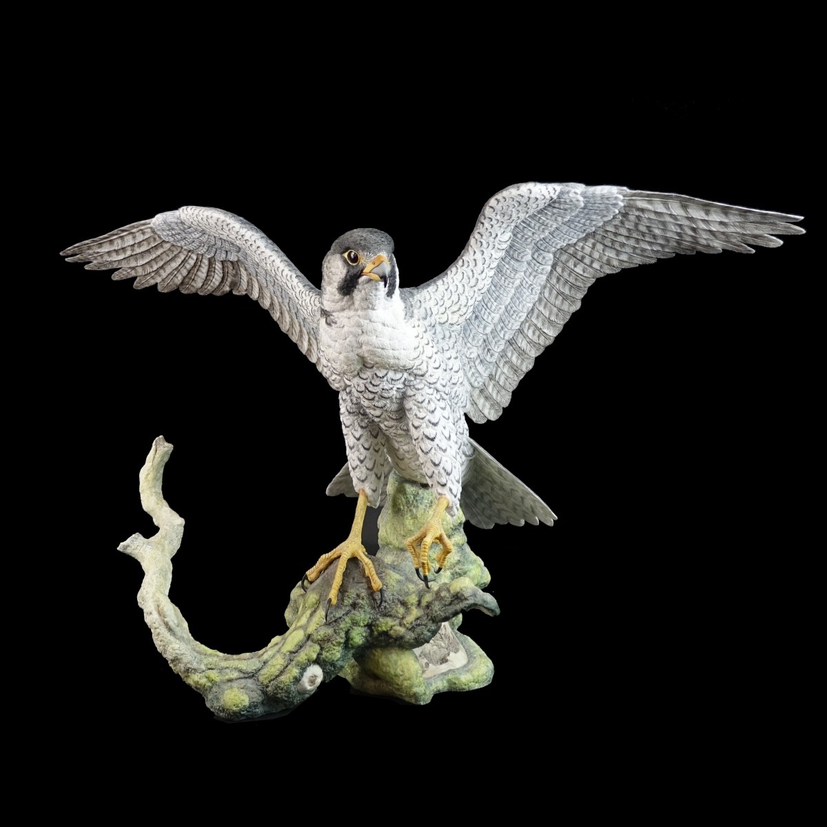 Connoisseur "Peregrine Falcon" Figurine