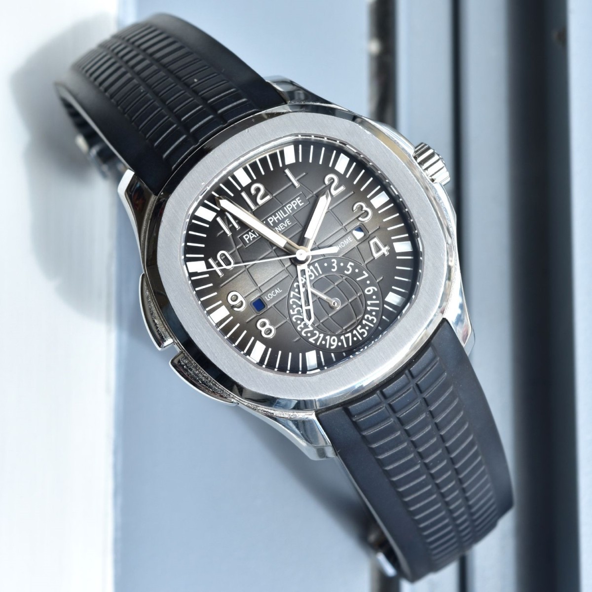 Patek Philippe Aquanaut 5164A