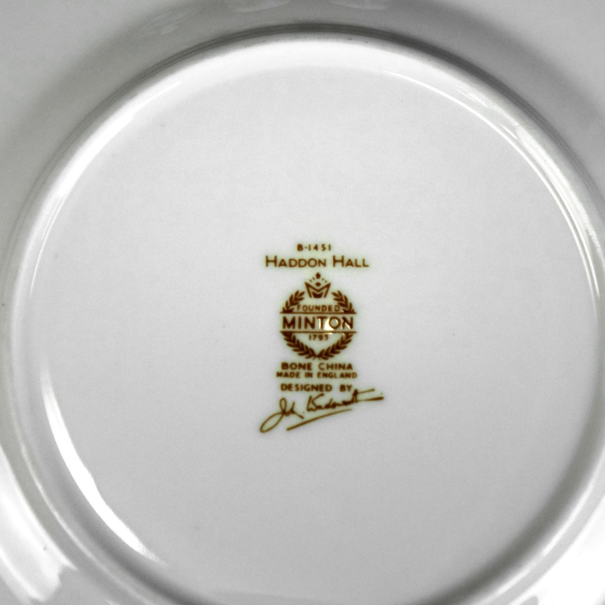 (29) Minton "Hadoon Hall" Dinnerware