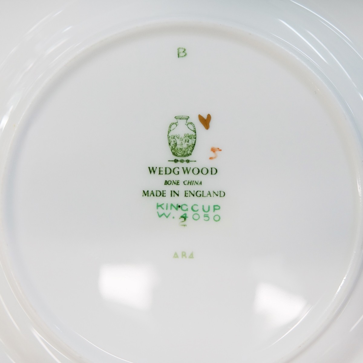 (133) Wedgwood "Kingcup" Dinnerware