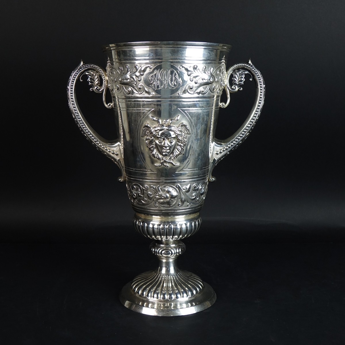 Robert Hennell lll, London Silver Cup