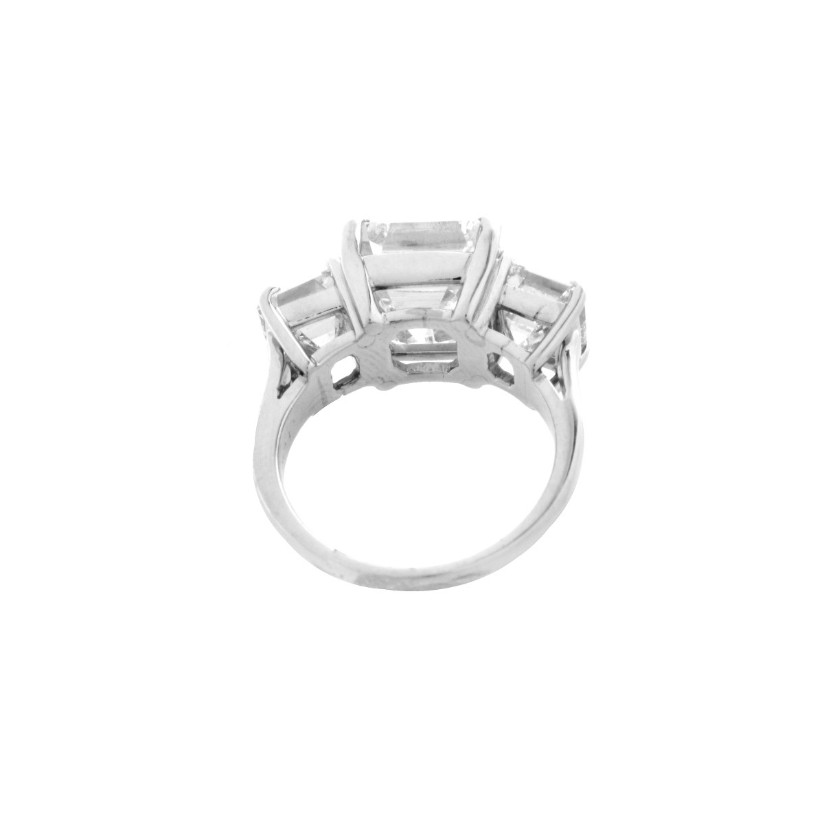 7.51ct Diamond and Platinum Ring