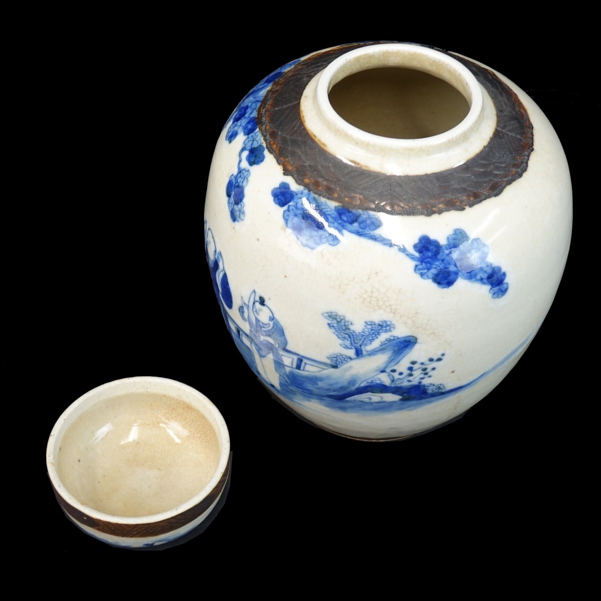 Chinese Blue and White Porcelain Ginger Jar