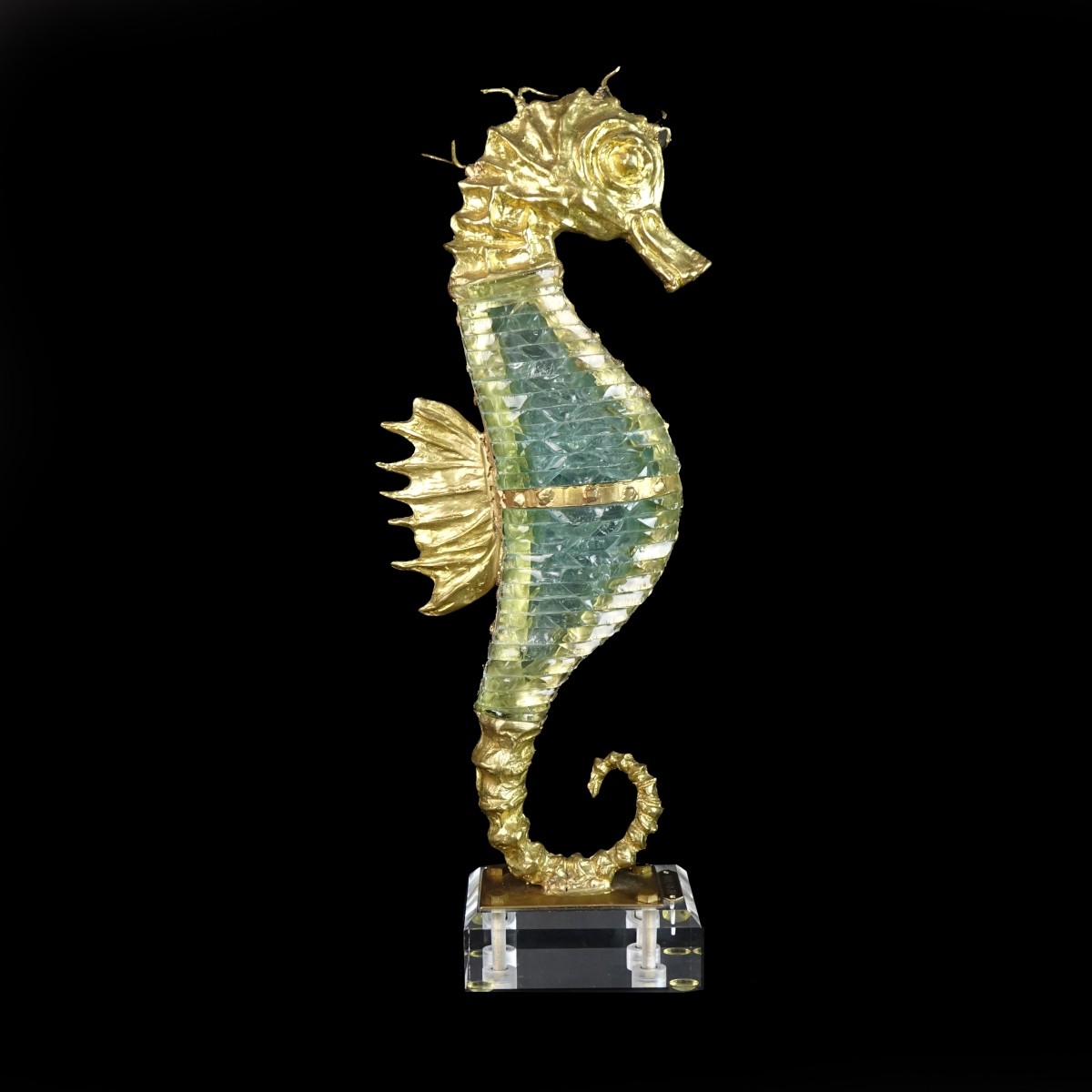 Apostol Studios Seahorse Sculpture