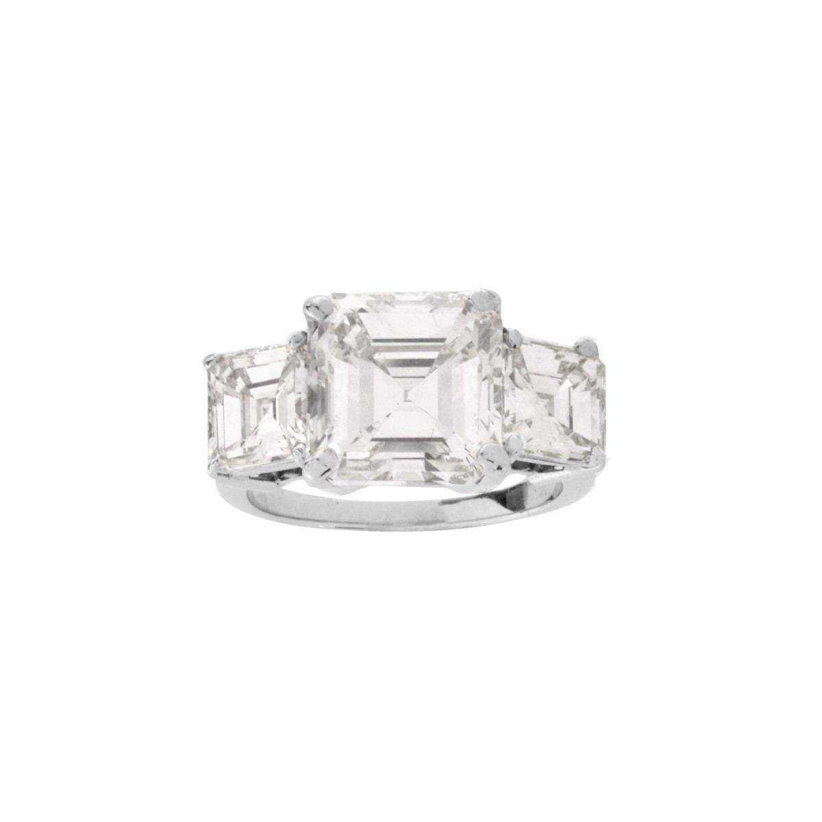 HRD 7.51ct Diamond and Platinum Ring