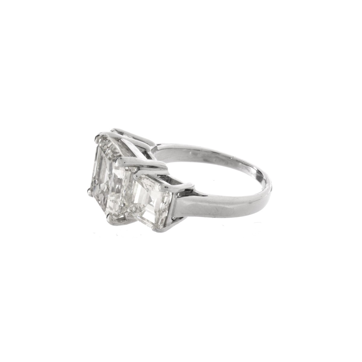 HRD 7.51ct Diamond and Platinum Ring