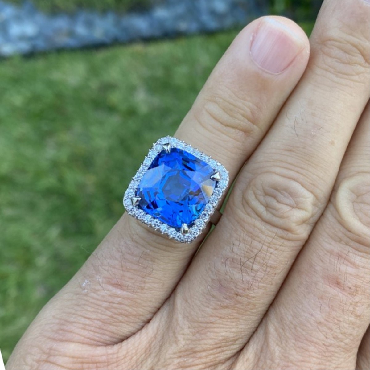 AGL Ceylon Sapphire Ring