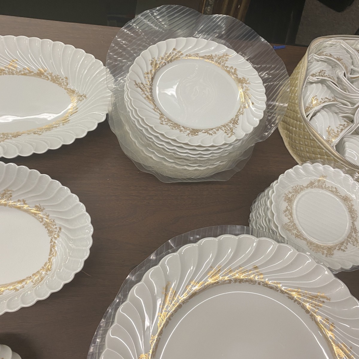 Limoges Haviland "Ladore" Dinnerware