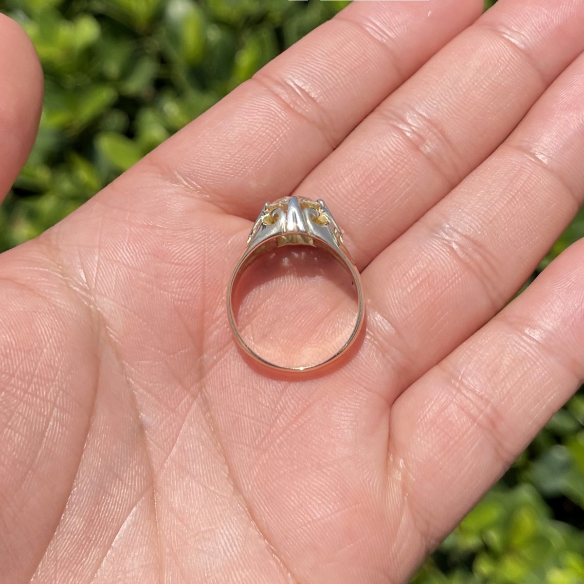 Man's Fancy Yellow Diamond Ring