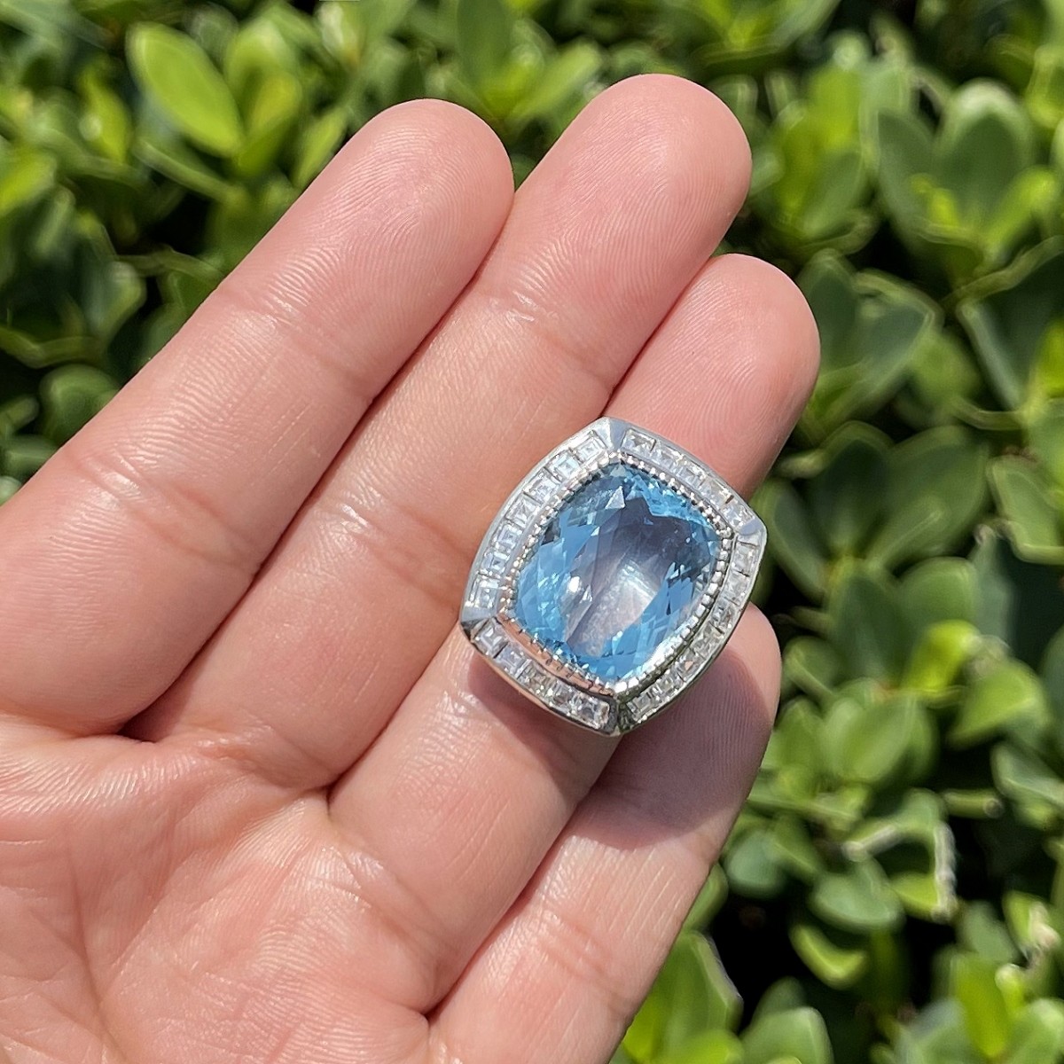 Aquamarine, Diamond and 18K Ring