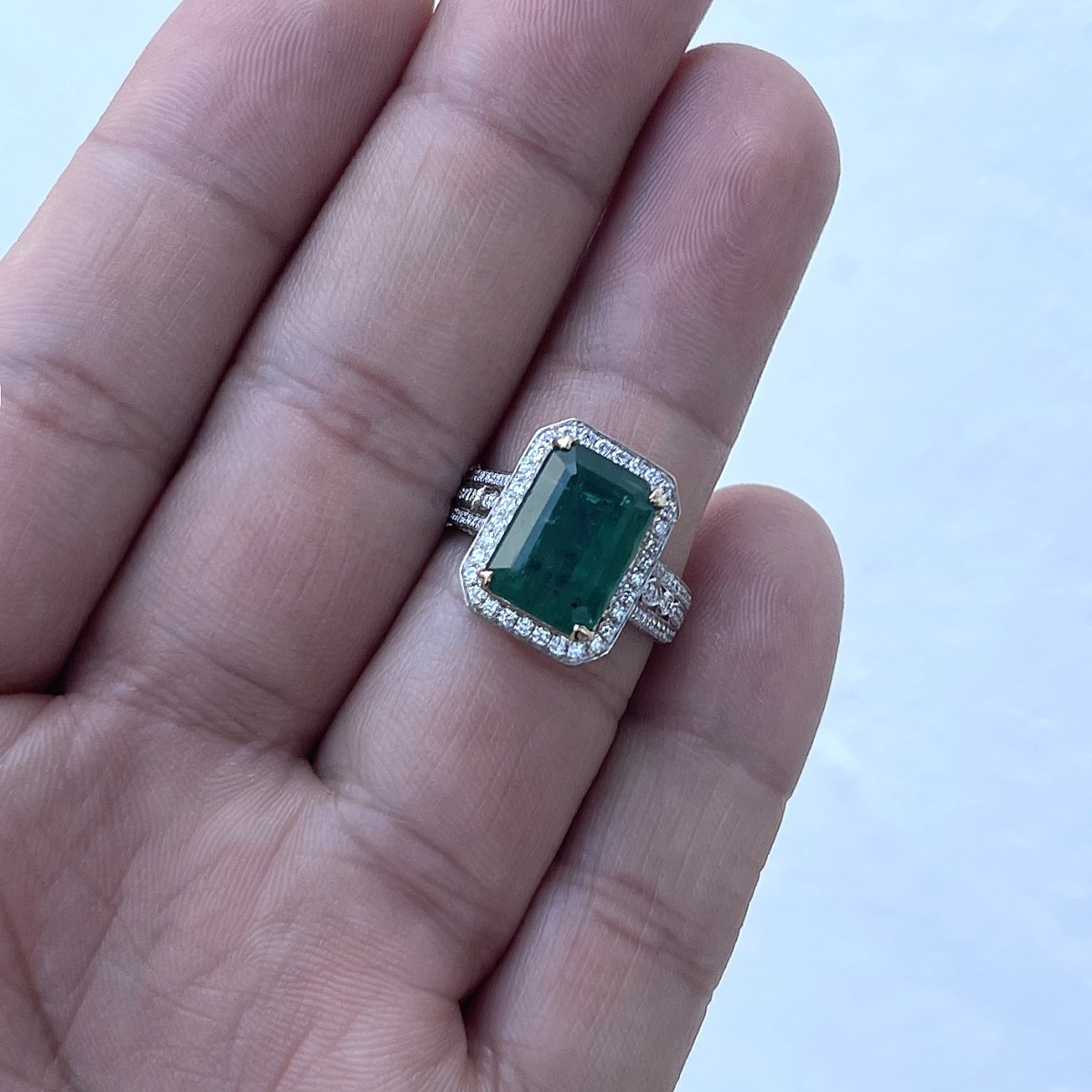 Emerald, Diamond and 18K Ring