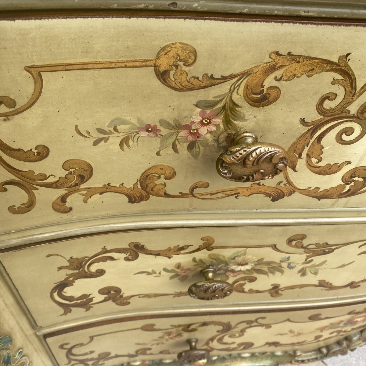 Venetian Commode