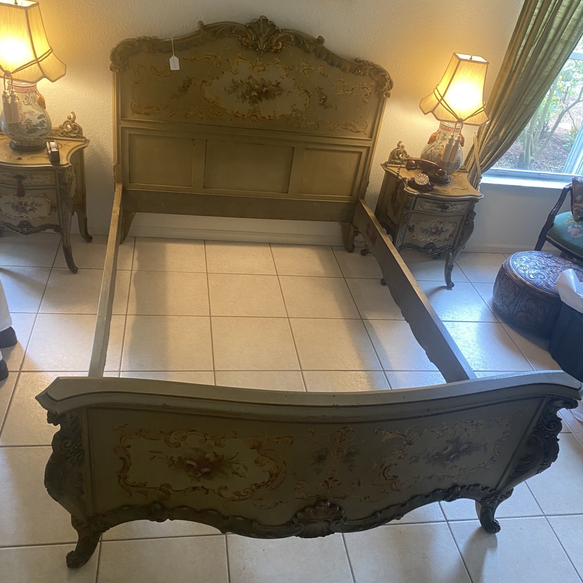 Venetian Bed