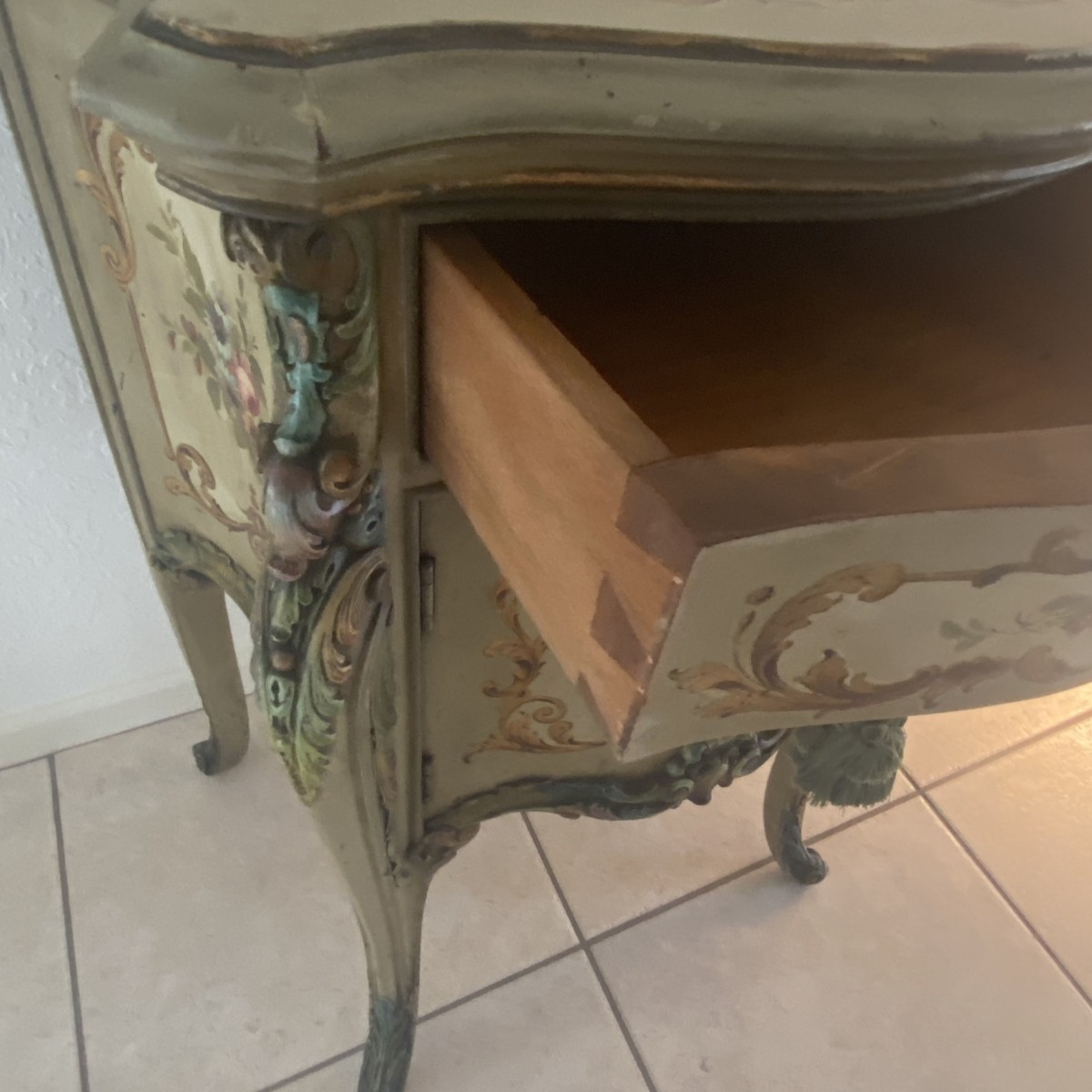 Venetian Commode