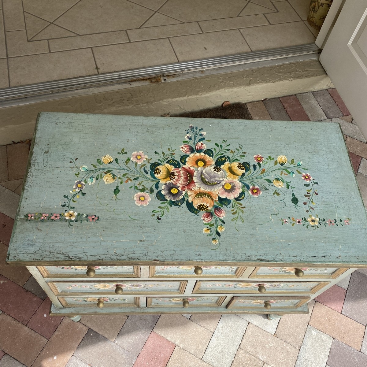 Chest of Drawers