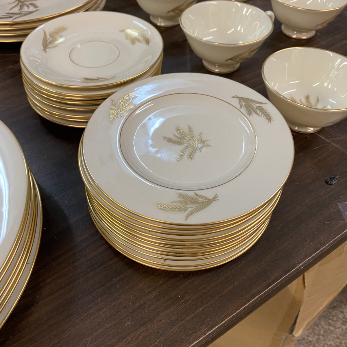Lenox Dinner Service