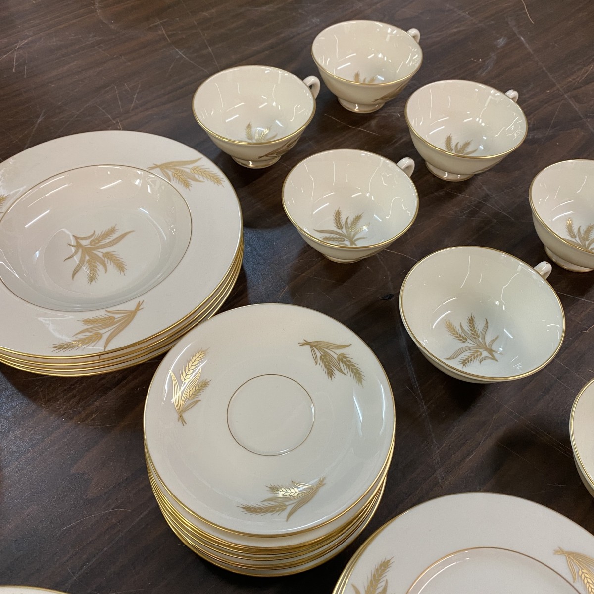Lenox Dinner Service