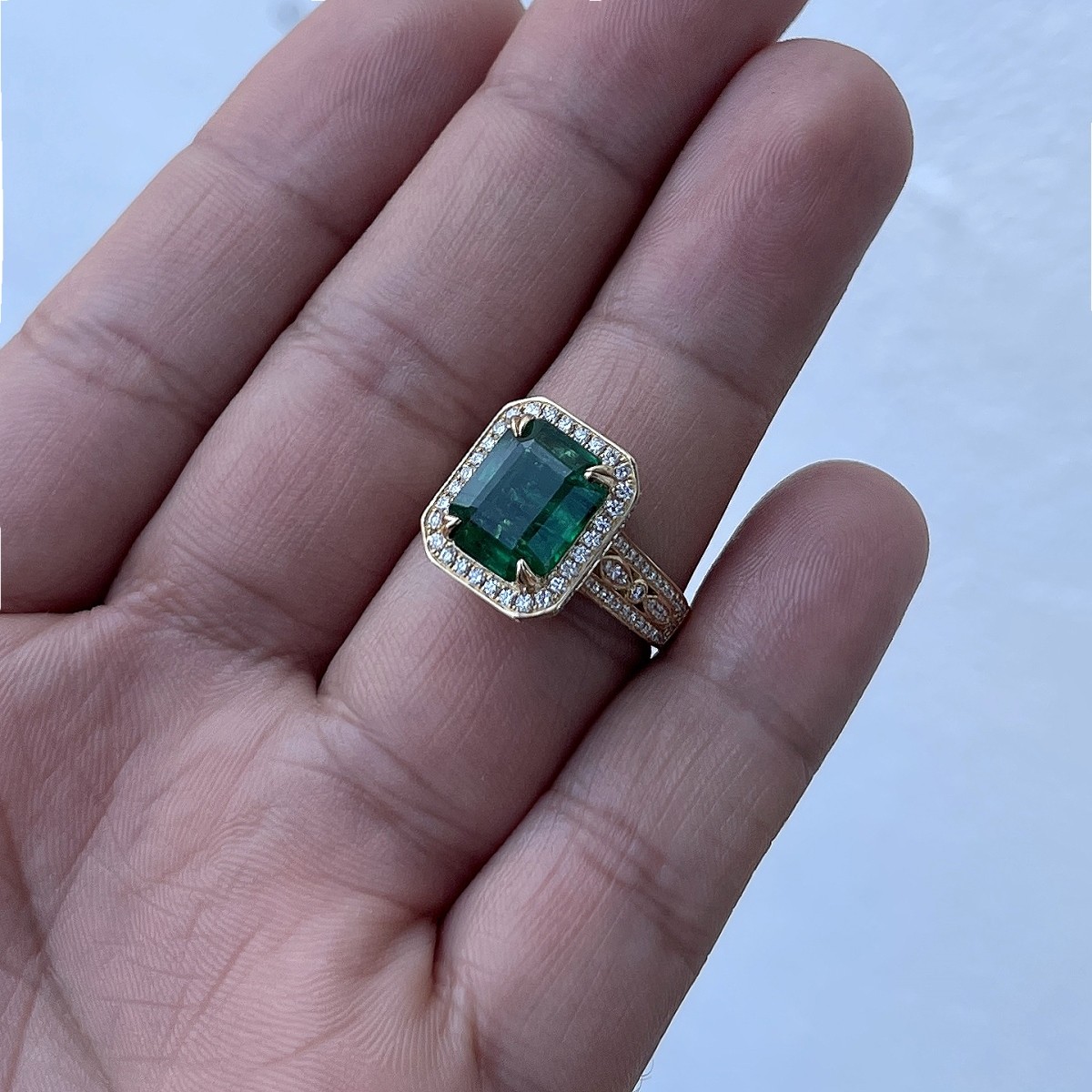 Emerald, Diamond and 18K Ring