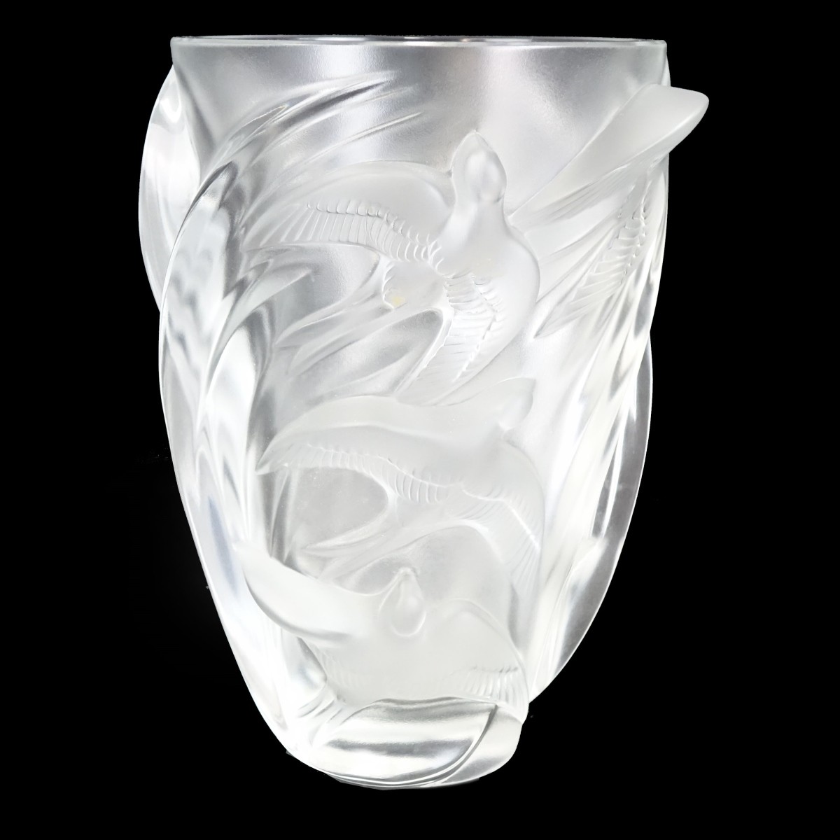Lalique Martinets Vase