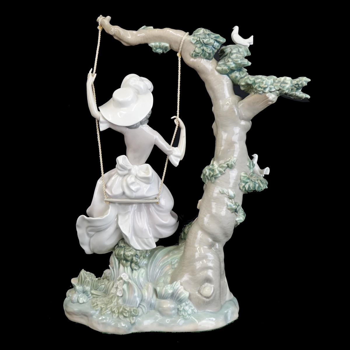 Lladro Figurine