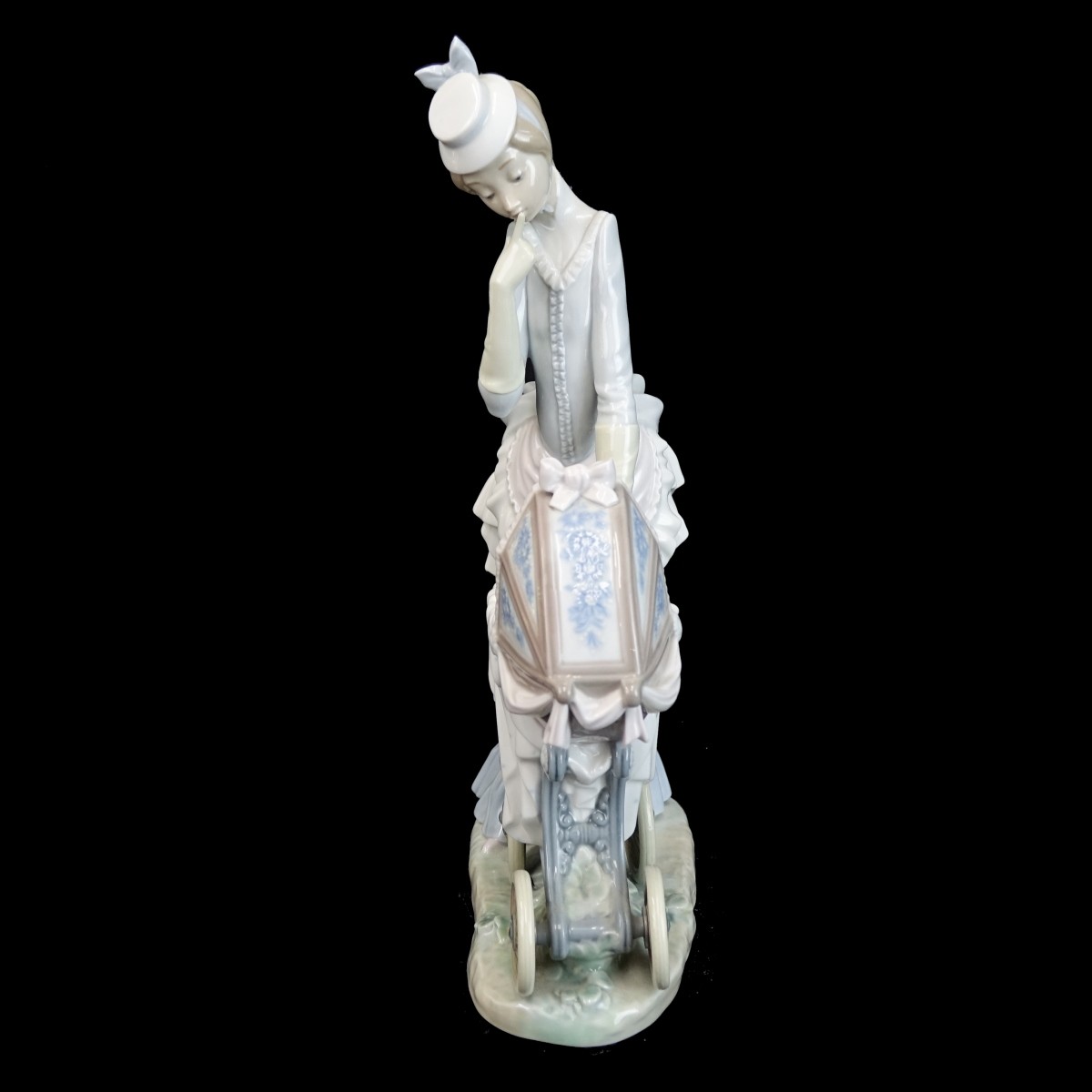 Lladro Figurine