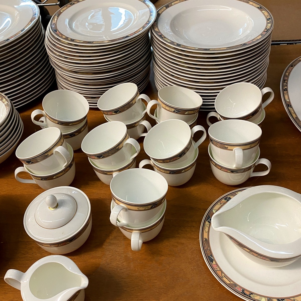 Hutschenreuther Dinner Service