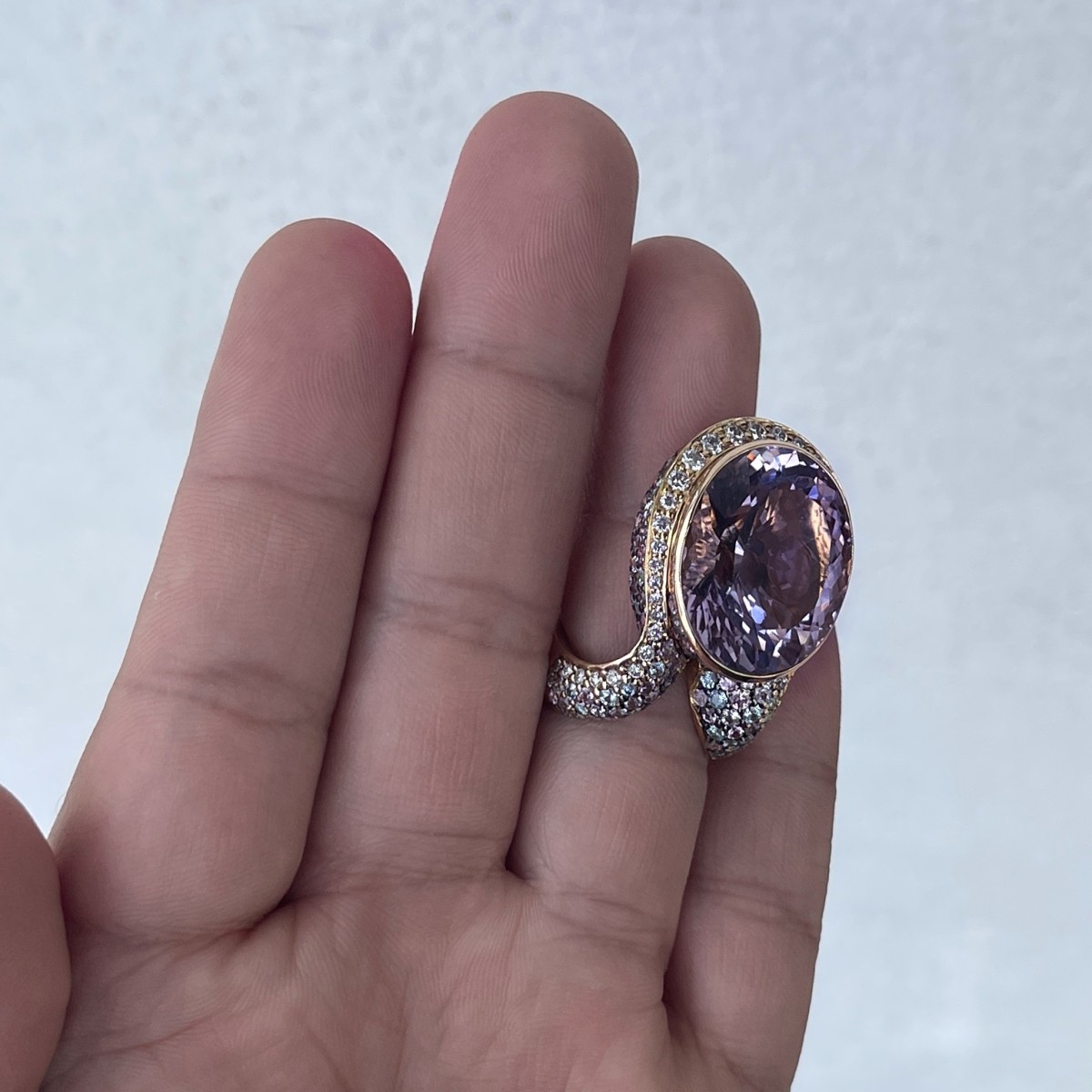 Kunzite and 18K Ring