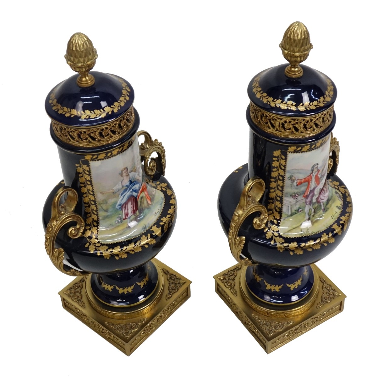 Pair of Urns