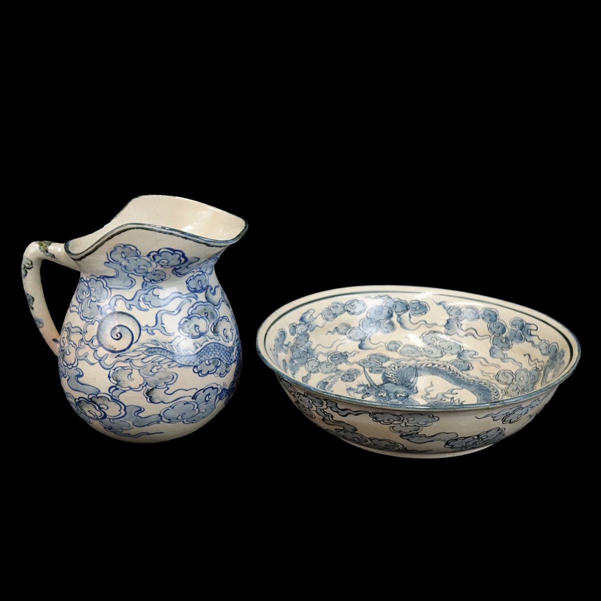 Chinese Export Pitcher and Basin