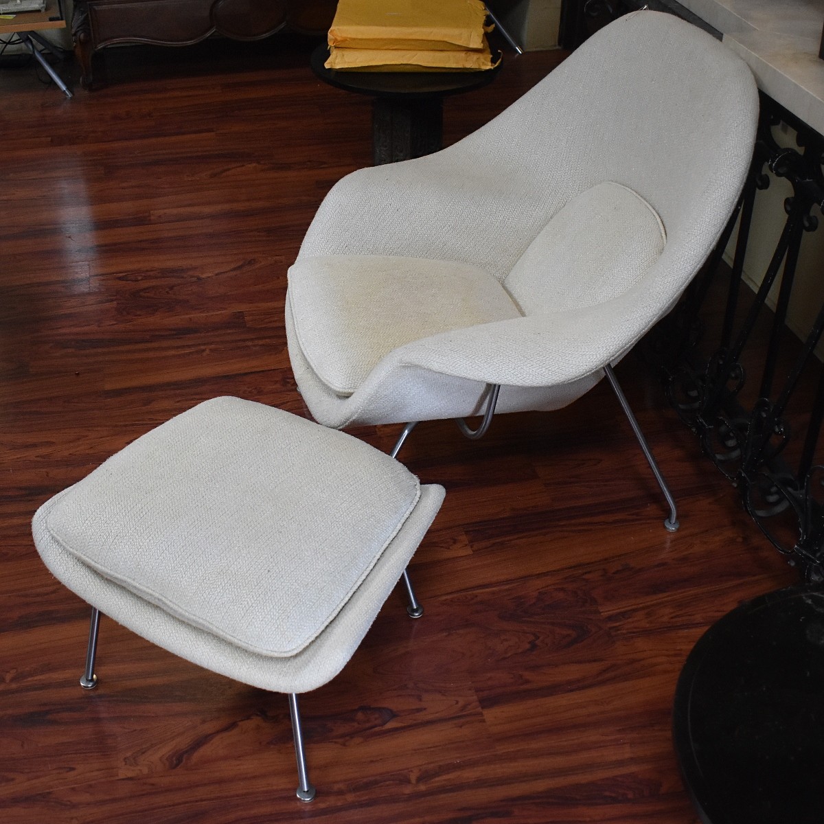 Saarinen for Knoll Womb Chair