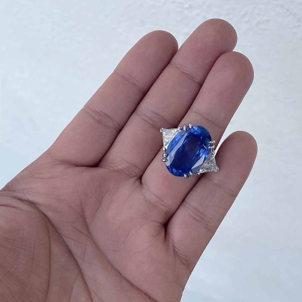 AGL 33.64 Carat Ceylon Sapphire Ring