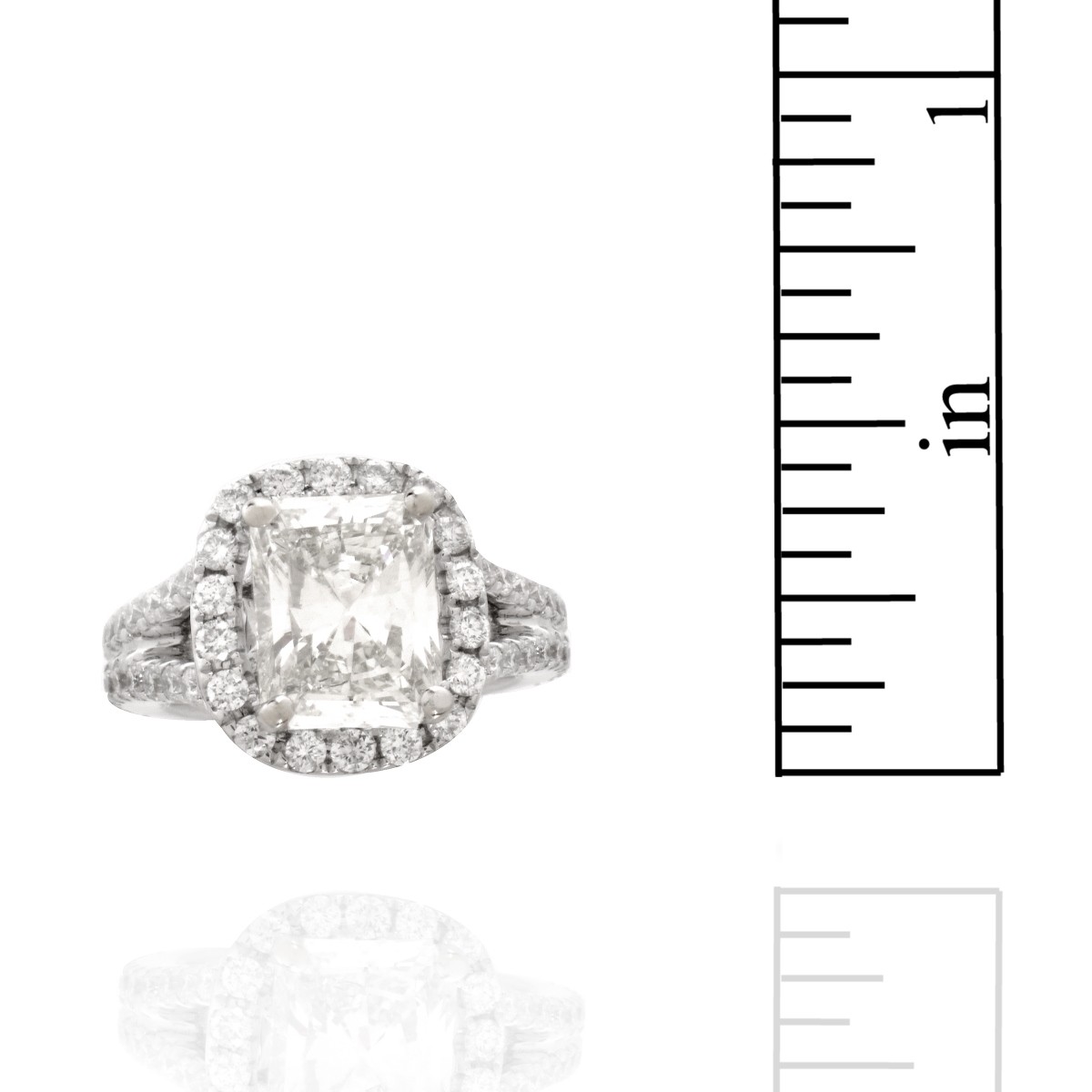 Diamond and 18K Ring