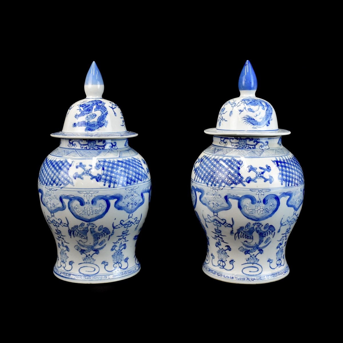 Pair of Chinese Urns