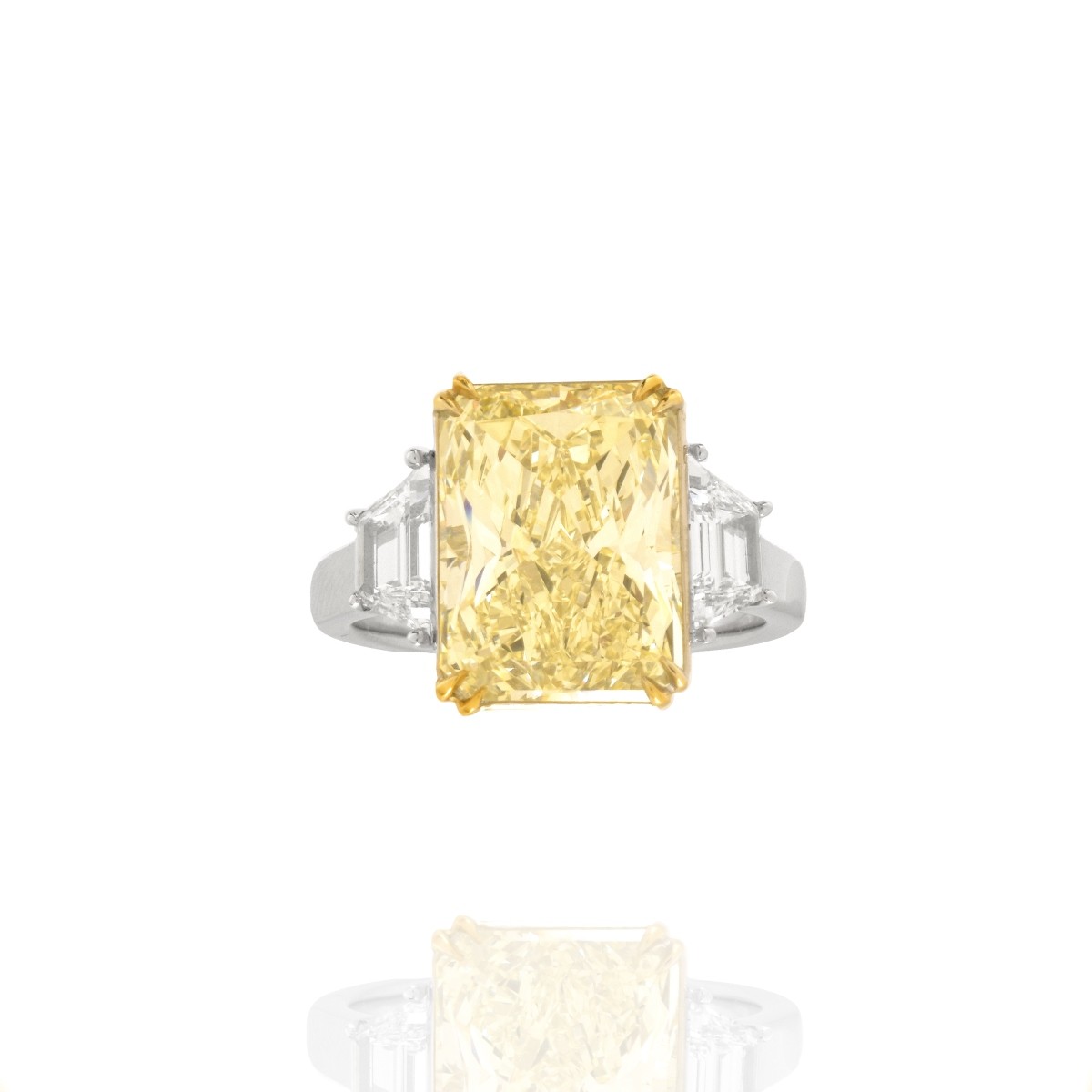 GIA Diamond and 18K Ring